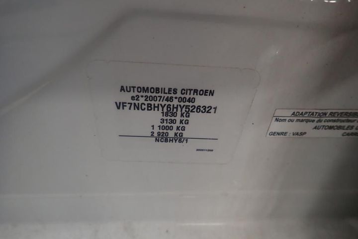 Photo 13 VIN: VF7NCBHY6HY526321 - CITROEN C4 5P ENTREPRISE (2 SEATS) 