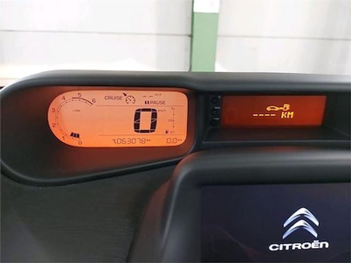 Photo 10 VIN: VF7SHBHY6GT520868 - CITROEN C3 PICASSO DIESEL - 2013 