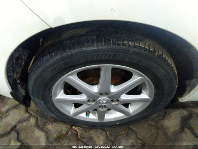 Photo 6 VIN: VNKJT0D31GA061649 - TOYOTA YARIS 