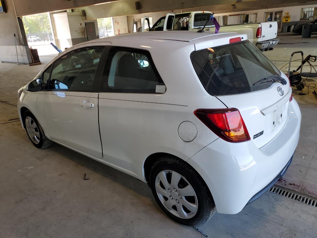 Photo 1 VIN: VNKJTUD30FA021626 - TOYOTA YARIS 