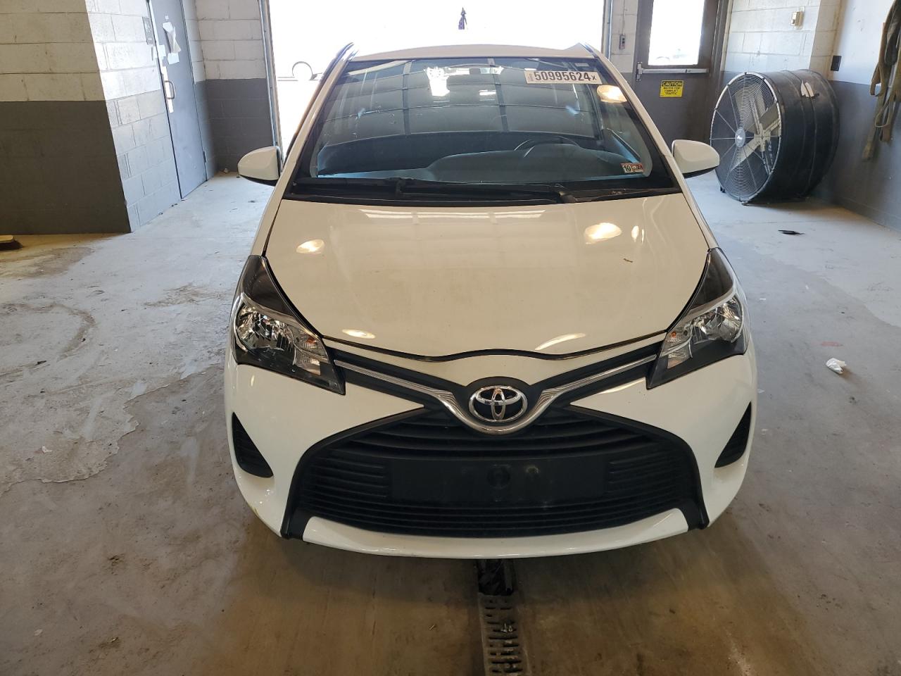 Photo 4 VIN: VNKJTUD30FA021626 - TOYOTA YARIS 