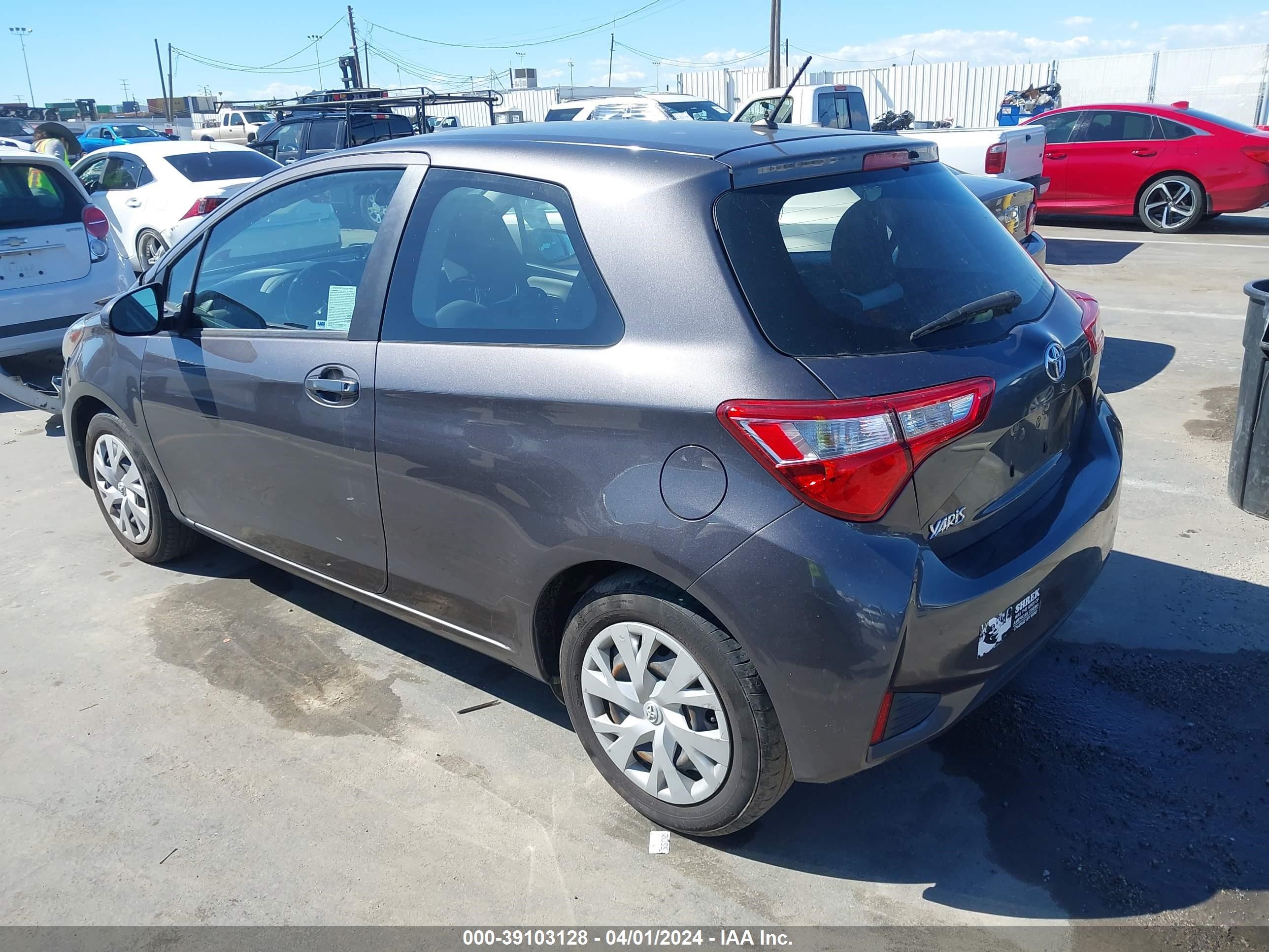 Photo 2 VIN: VNKJTUD31JA093010 - TOYOTA YARIS 