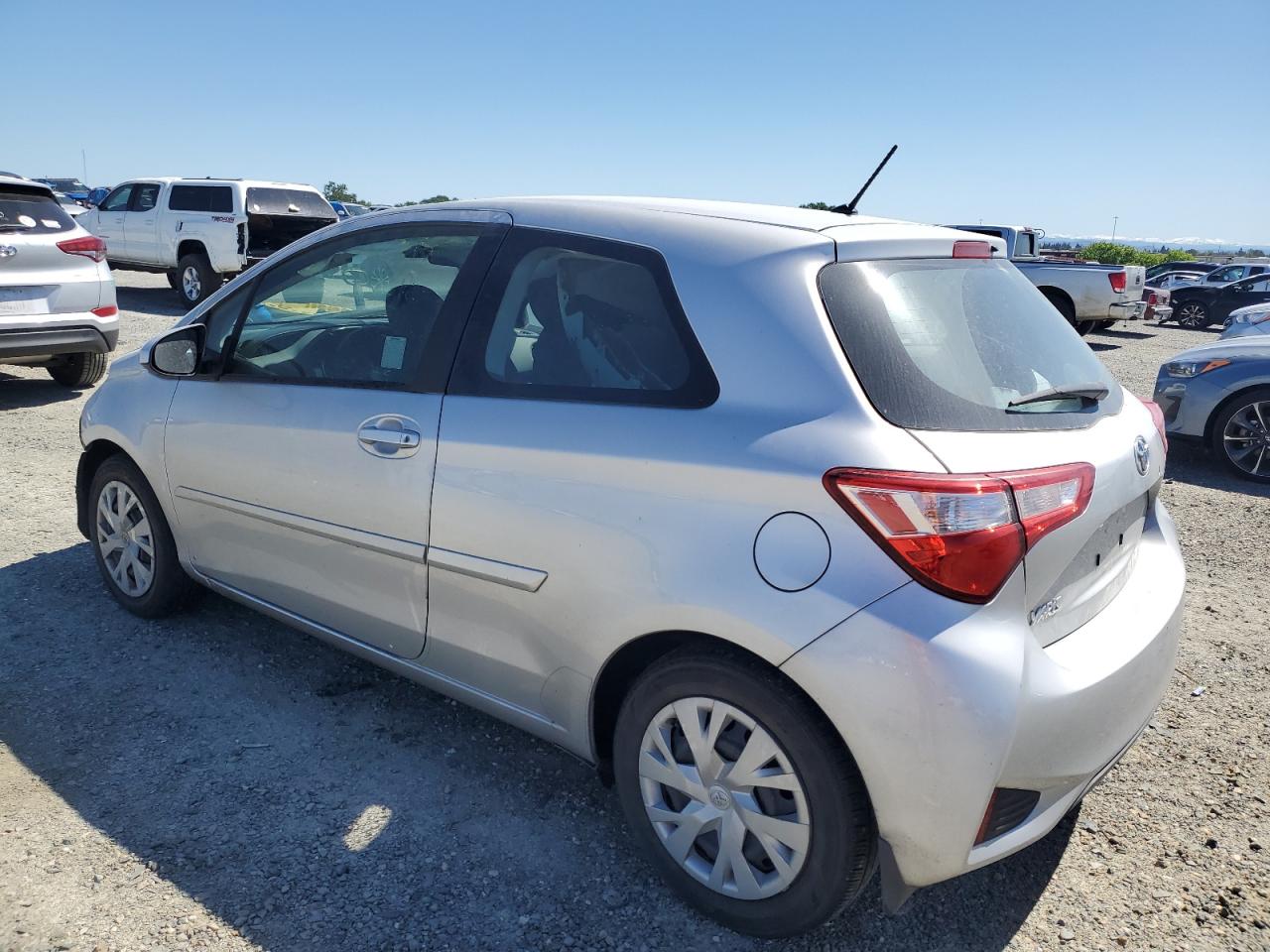 Photo 1 VIN: VNKJTUD32JA092013 - TOYOTA YARIS 