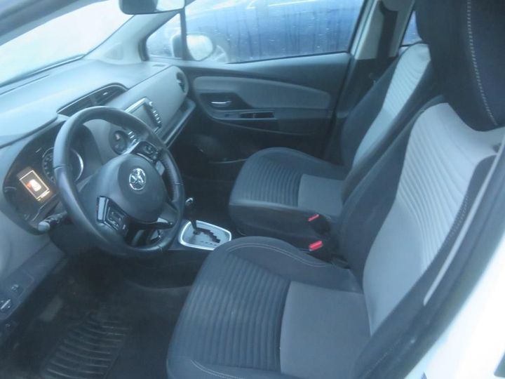 Photo 11 VIN: VNKKD3D310A323199 - TOYOTA YARIS 