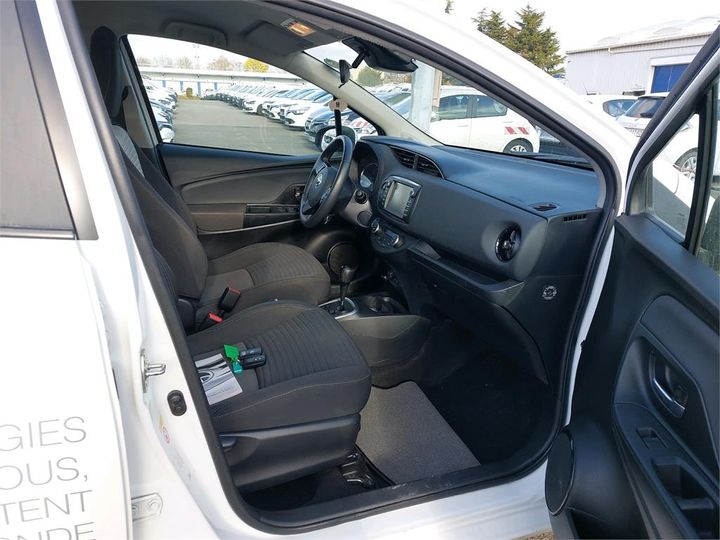 Photo 6 VIN: VNKKD3D320A333255 - TOYOTA YARIS HYBRIDE 