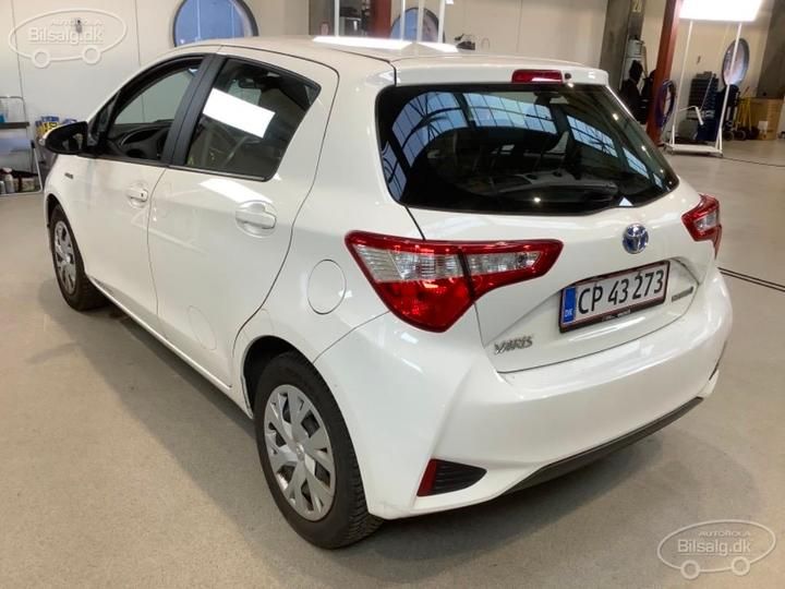 Photo 19 VIN: VNKKD3D330A650557 - TOYOTA YARIS HATCHBACK 