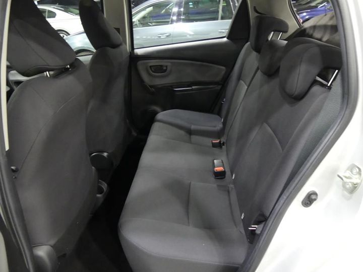 Photo 6 VIN: VNKKG3D330A101433 - TOYOTA YARIS 