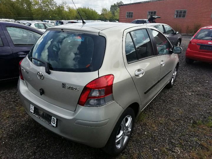 Photo 3 VIN: VNKKH96390A158717 - TOYOTA YARIS HATCHBACK 