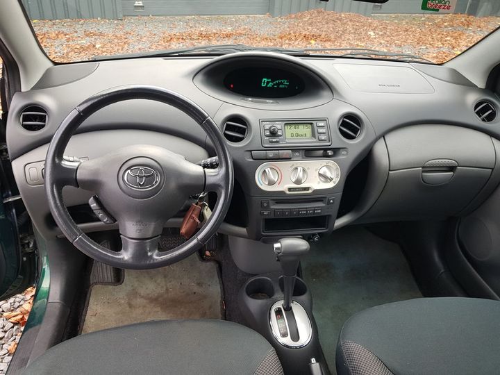 Photo 8 VIN: VNKKL12320A058240 - TOYOTA YARIS 