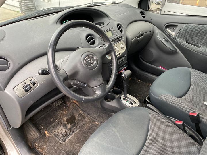 Photo 7 VIN: VNKKL12320A104312 - TOYOTA YARIS 