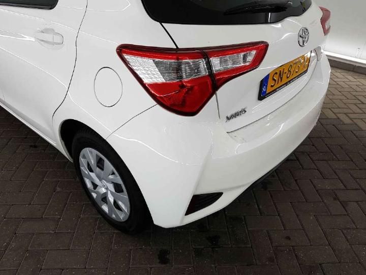 Photo 16 VIN: VNKKL3D300A282521 - TOYOTA YARIS 