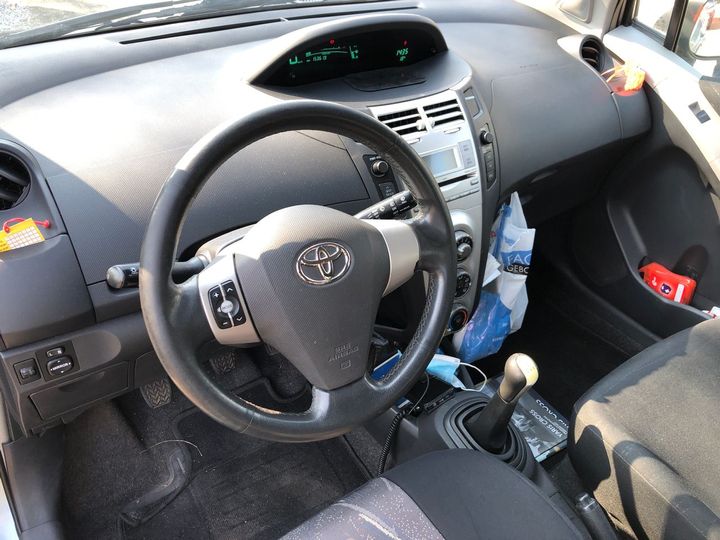 Photo 7 VIN: VNKKL96390A061872 - TOYOTA YARIS 