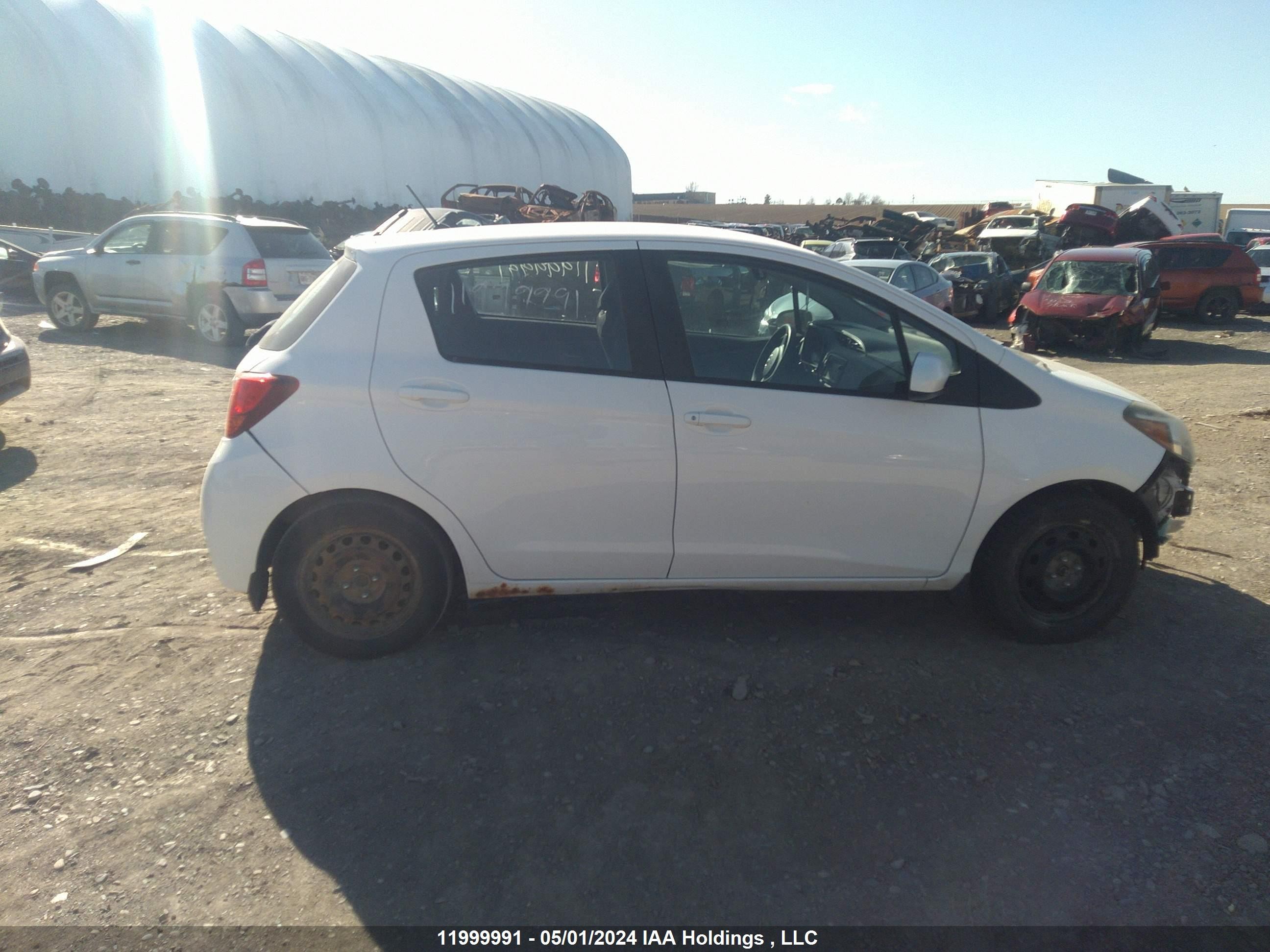 Photo 12 VIN: VNKKTUD30FA022960 - TOYOTA YARIS 