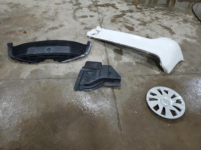 Photo 11 VIN: VNKKTUD30FA024403 - TOYOTA YARIS 