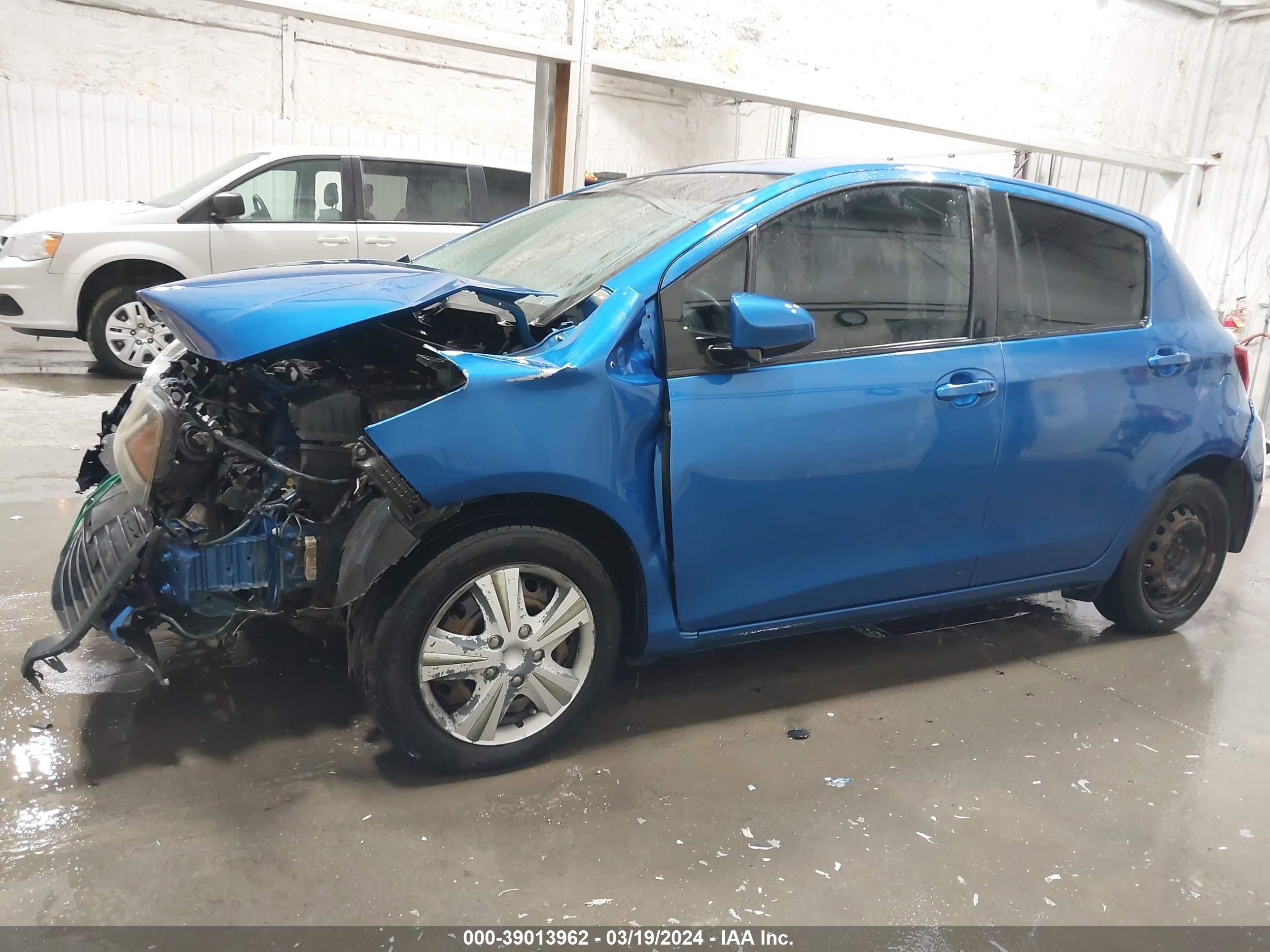 Photo 12 VIN: VNKKTUD32FA047195 - TOYOTA YARIS 