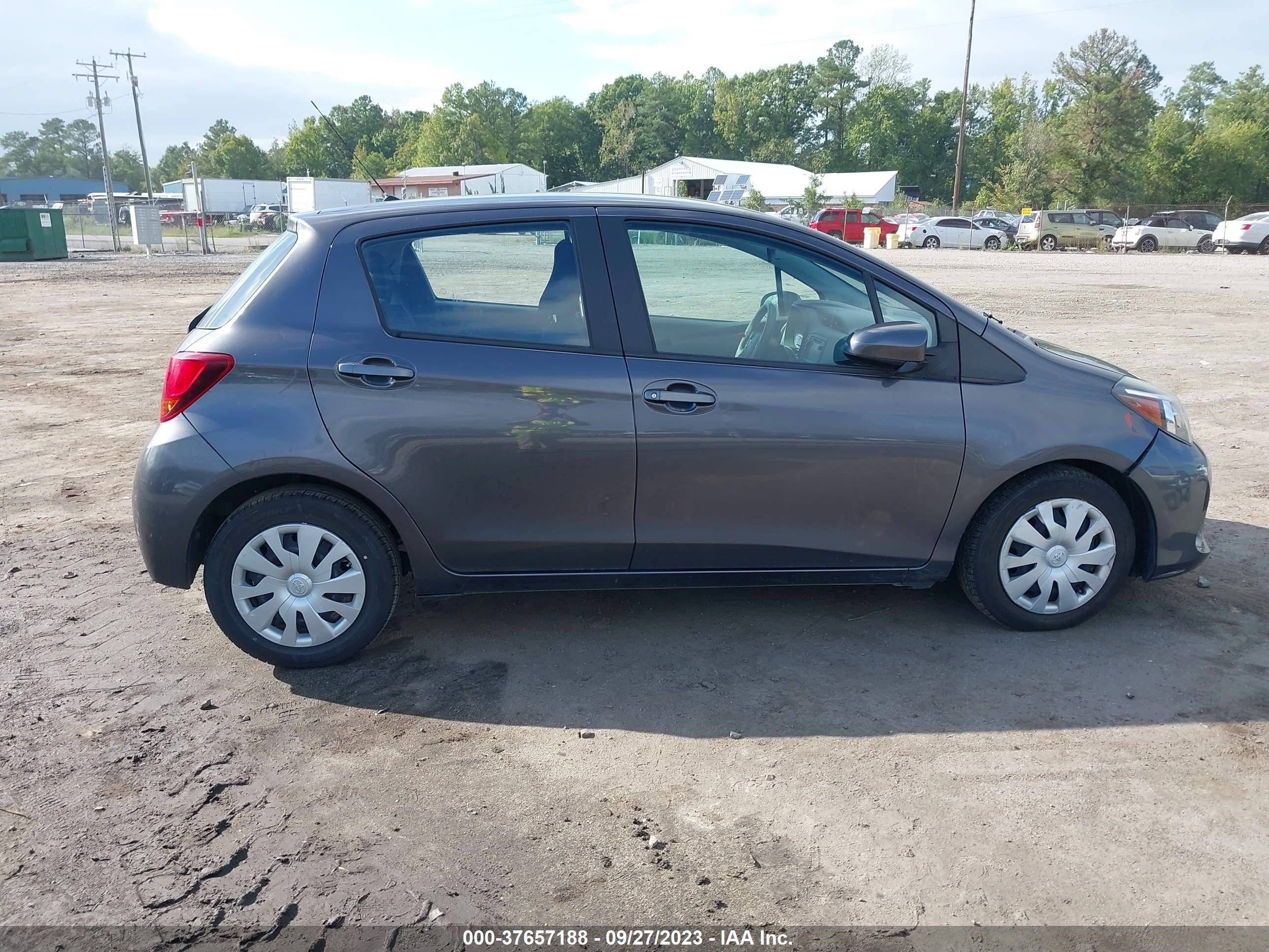 Photo 12 VIN: VNKKTUD32HA072746 - TOYOTA YARIS 