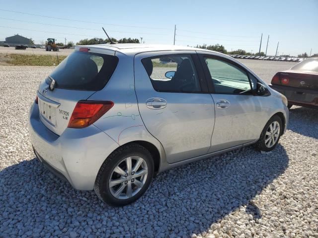 Photo 2 VIN: VNKKTUD33FA050929 - TOYOTA YARIS 