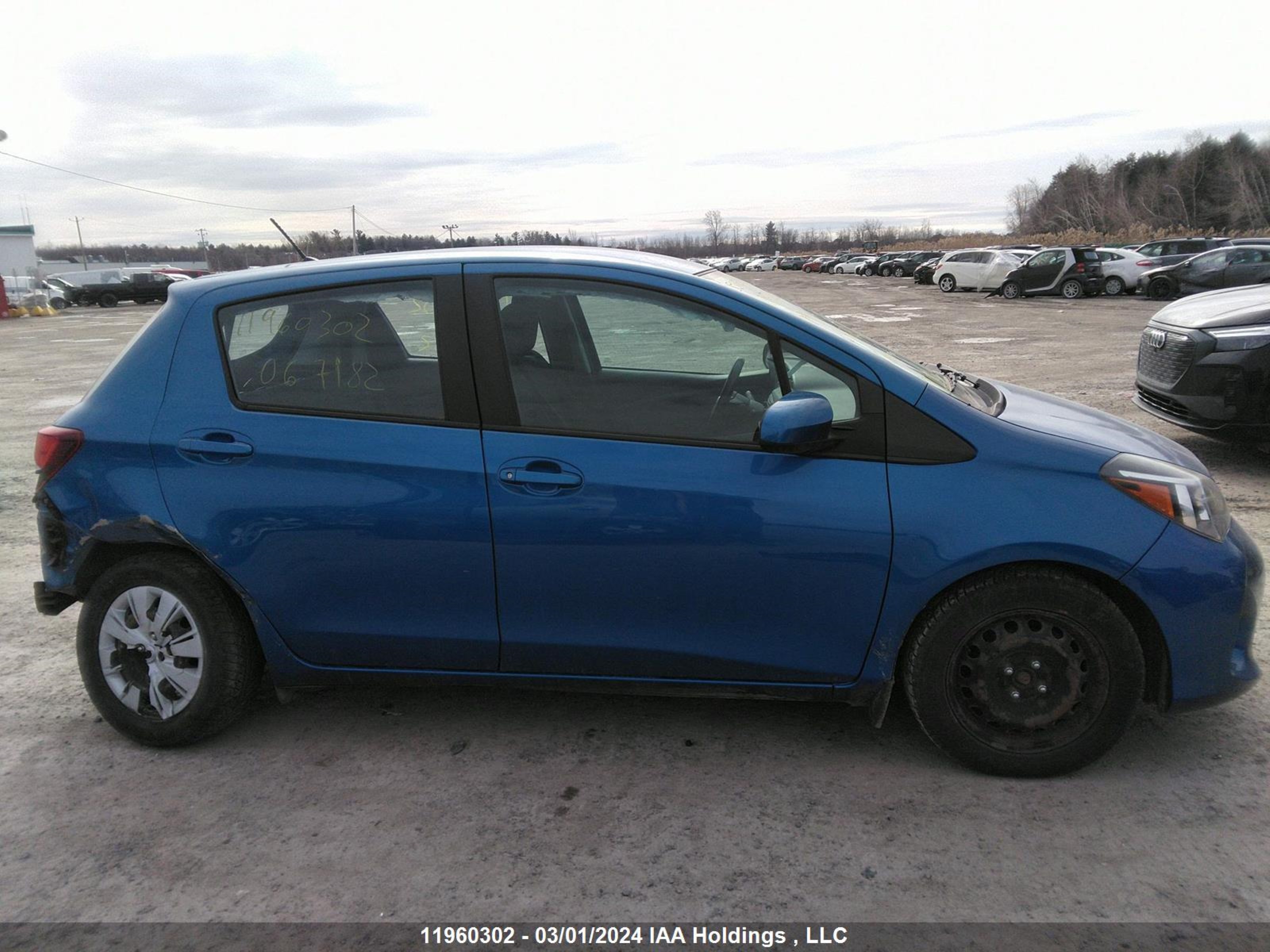 Photo 13 VIN: VNKKTUD33GA067182 - TOYOTA YARIS 