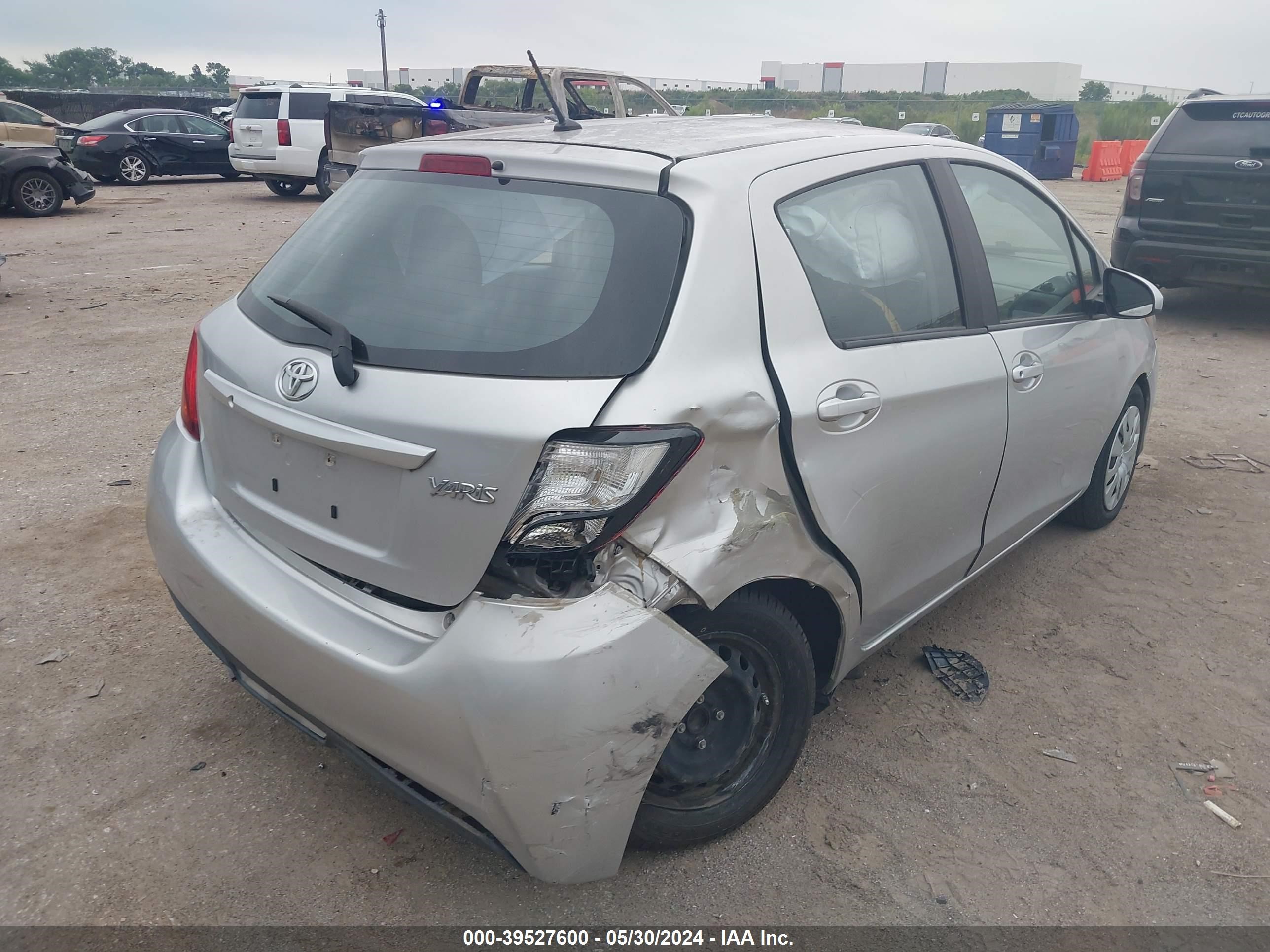 Photo 3 VIN: VNKKTUD33HA073274 - TOYOTA YARIS 