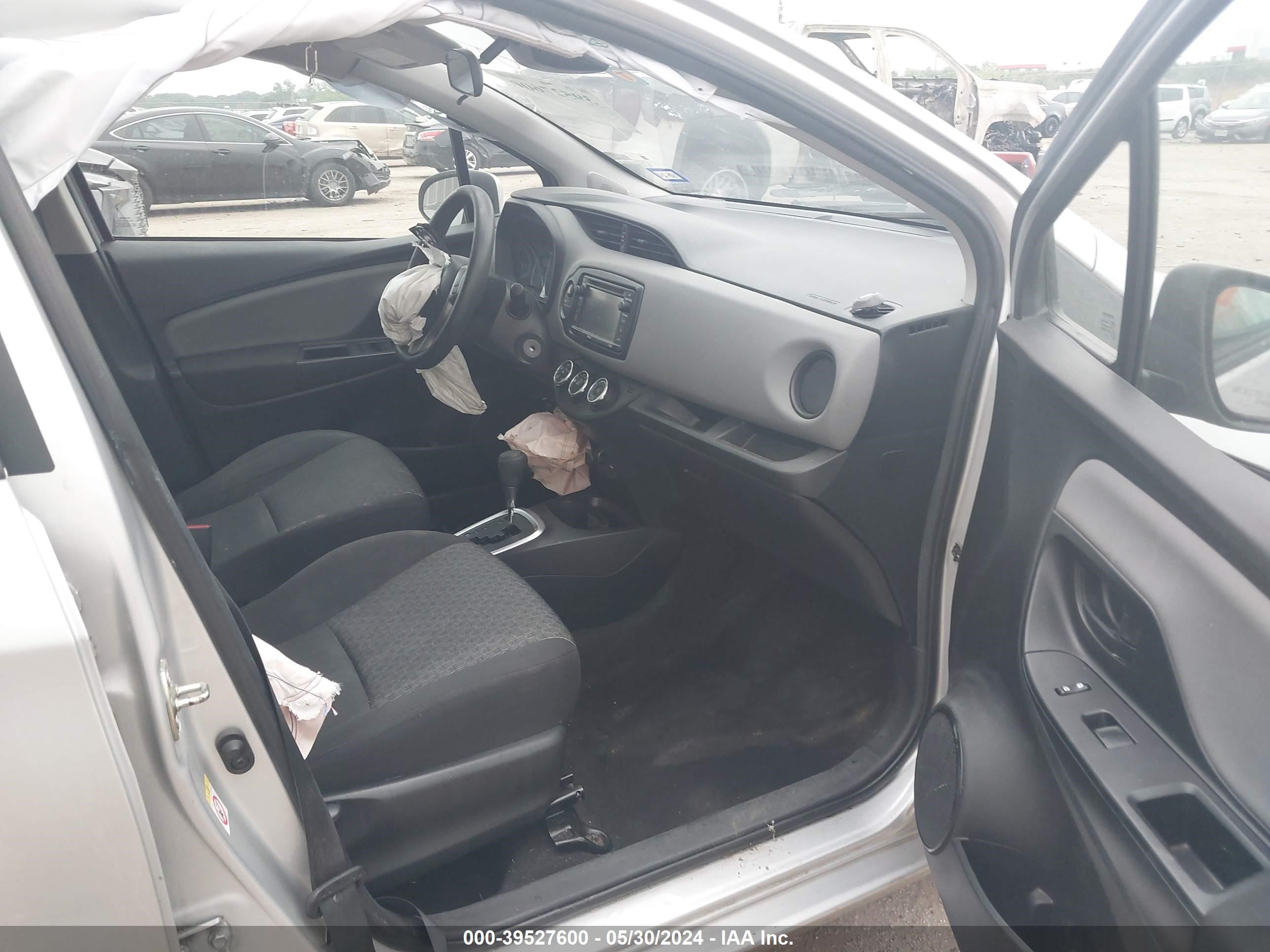 Photo 4 VIN: VNKKTUD33HA073274 - TOYOTA YARIS 