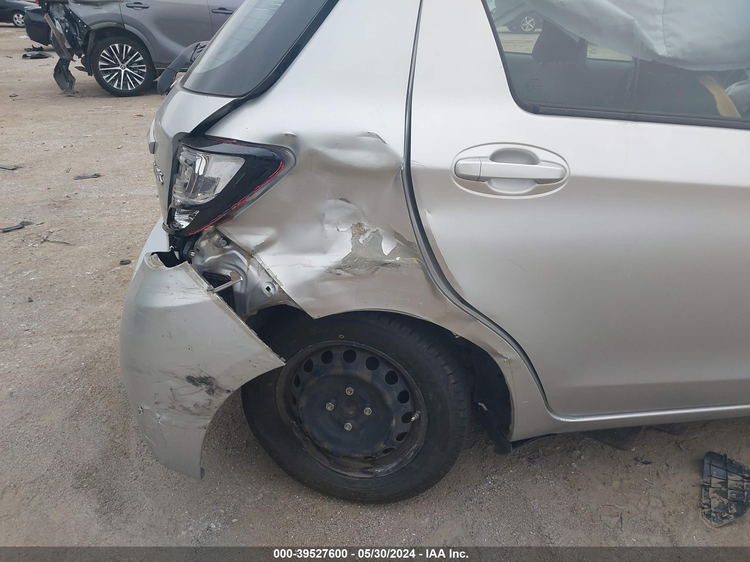 Photo 5 VIN: VNKKTUD33HA073274 - TOYOTA YARIS 