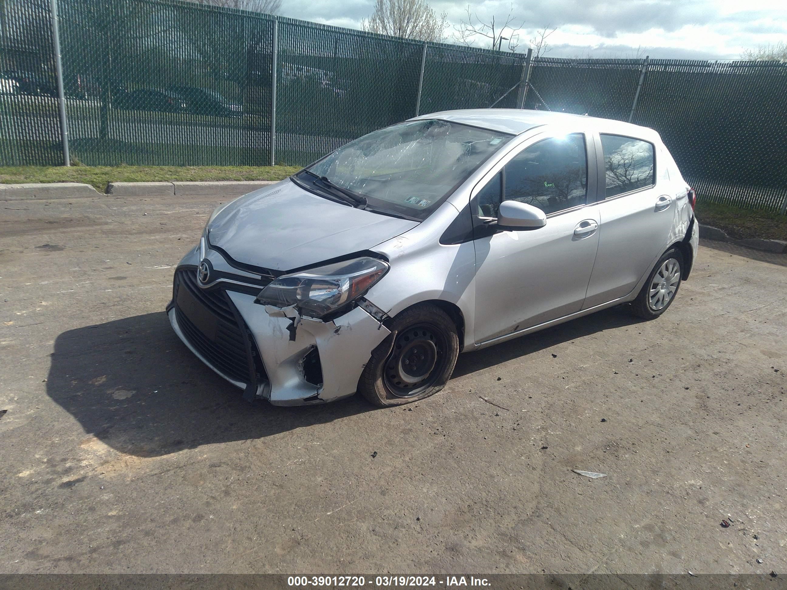 Photo 1 VIN: VNKKTUD34HA079181 - TOYOTA YARIS 