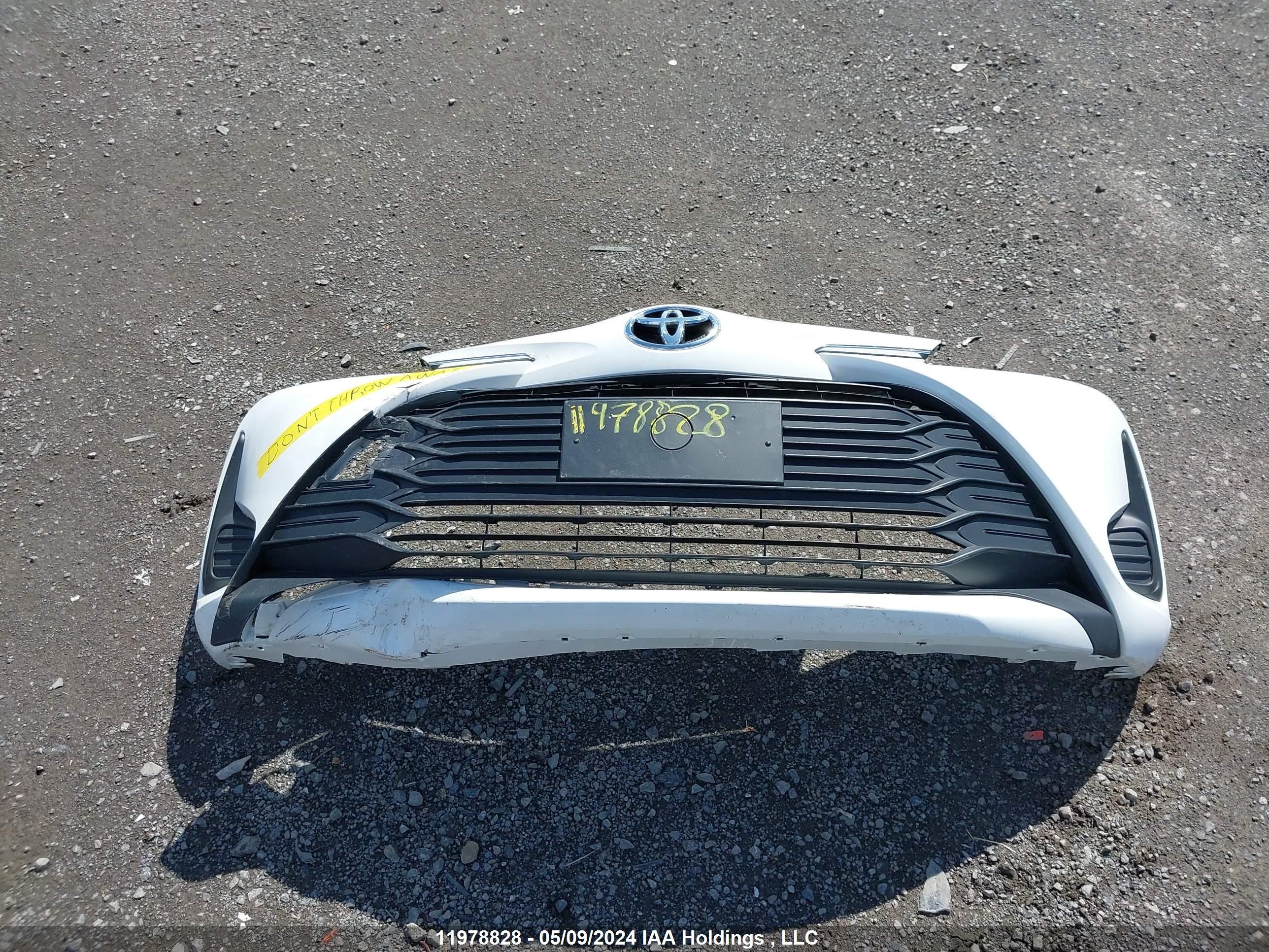 Photo 11 VIN: VNKKTUD34JA099842 - TOYOTA YARIS 