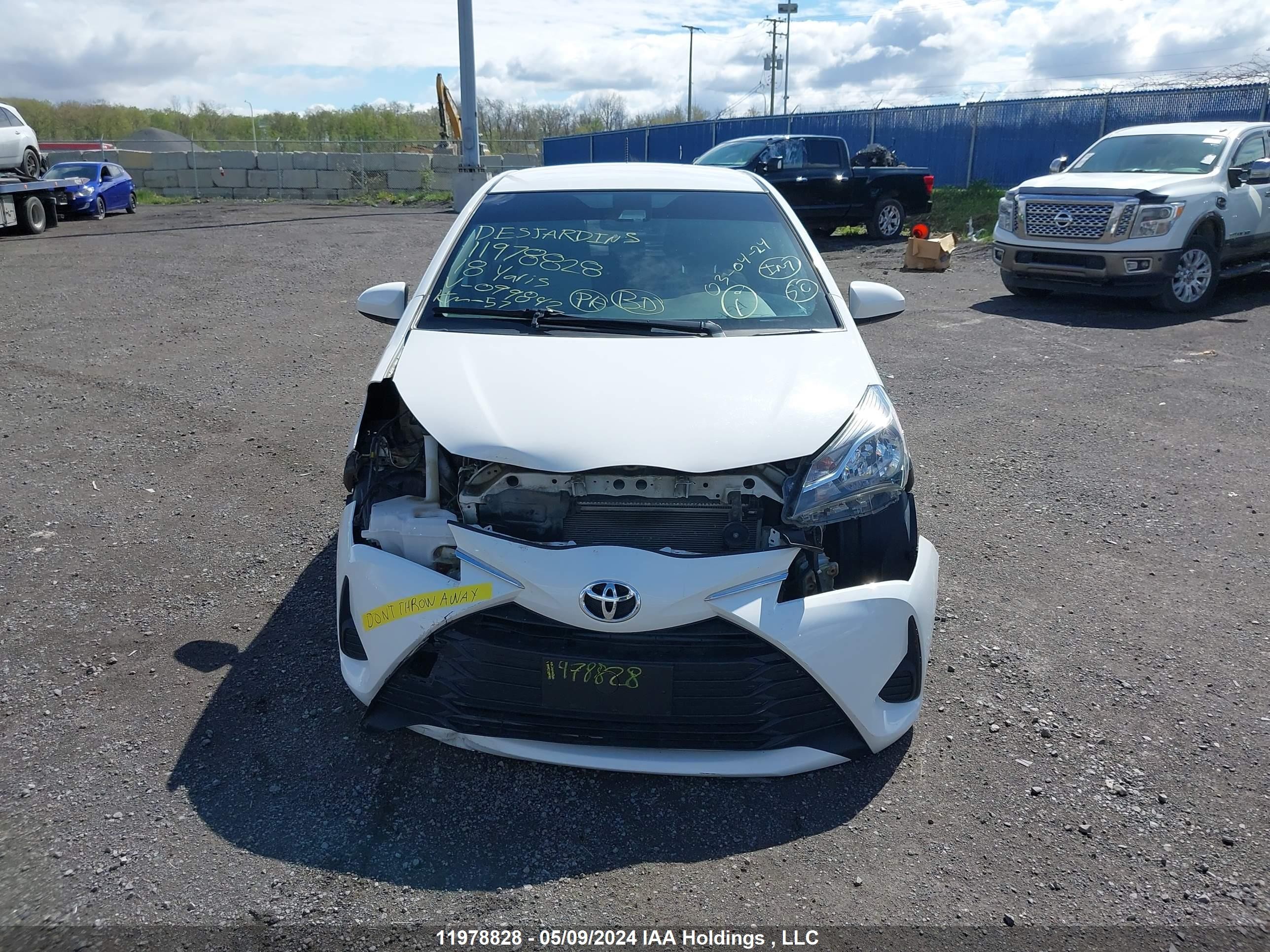 Photo 12 VIN: VNKKTUD34JA099842 - TOYOTA YARIS 