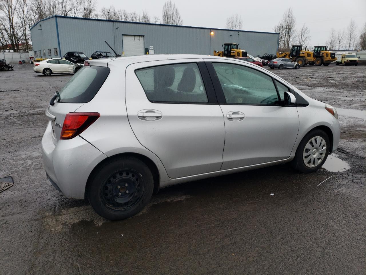 Photo 2 VIN: VNKKTUD35FA035719 - TOYOTA YARIS 