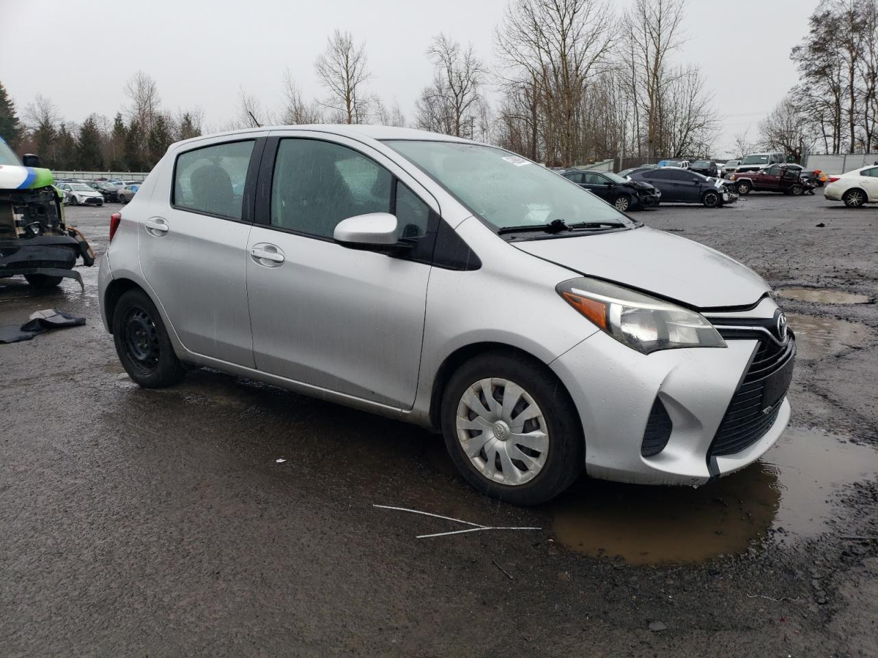 Photo 3 VIN: VNKKTUD35FA035719 - TOYOTA YARIS 