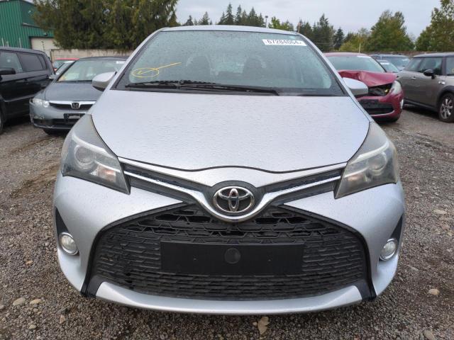 Photo 4 VIN: VNKKTUD35FA036529 - TOYOTA YARIS 