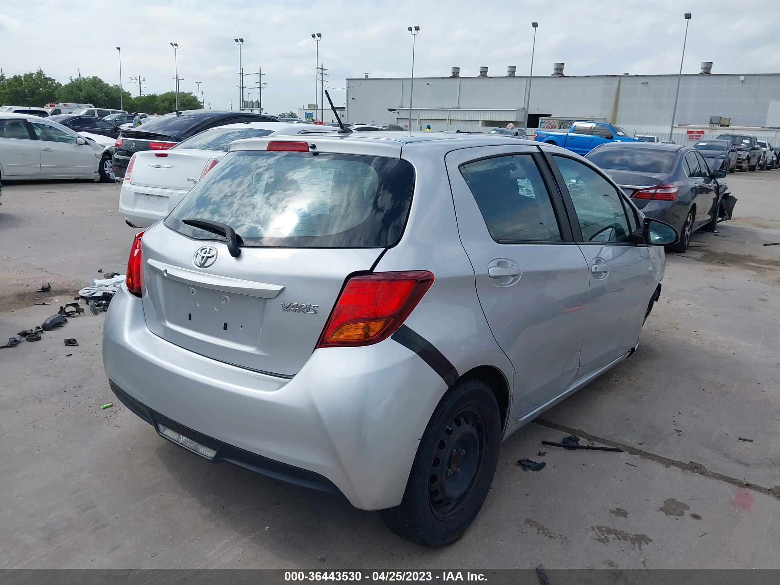 Photo 3 VIN: VNKKTUD35HA073213 - TOYOTA YARIS 