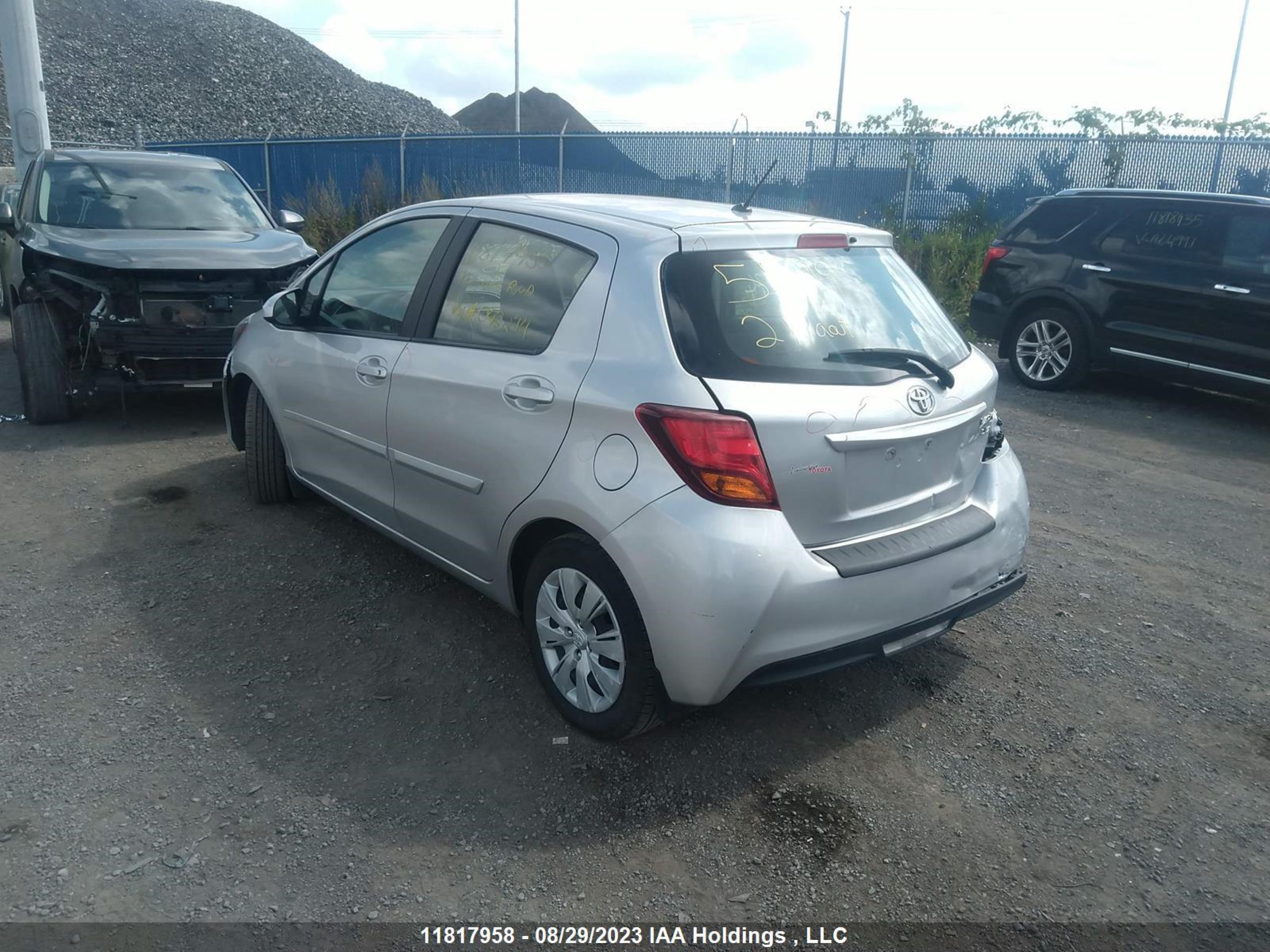 Photo 2 VIN: VNKKTUD36FA042274 - TOYOTA YARIS 