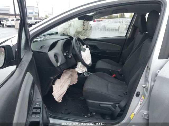 Photo 4 VIN: VNKKTUD38FA037223 - TOYOTA YARIS 