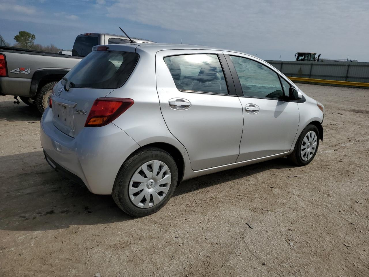 Photo 2 VIN: VNKKTUD38HA085372 - TOYOTA YARIS 