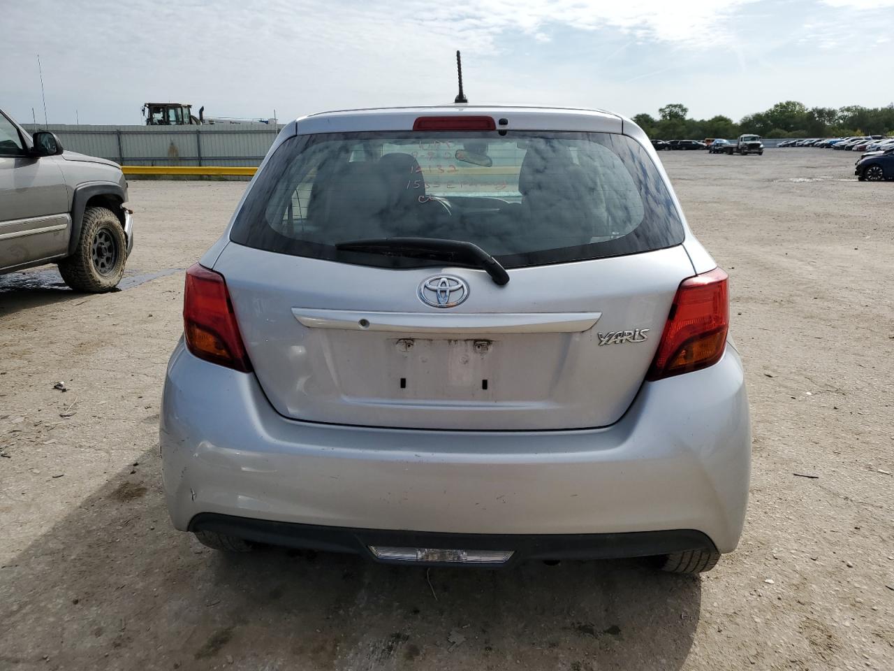 Photo 5 VIN: VNKKTUD38HA085372 - TOYOTA YARIS 