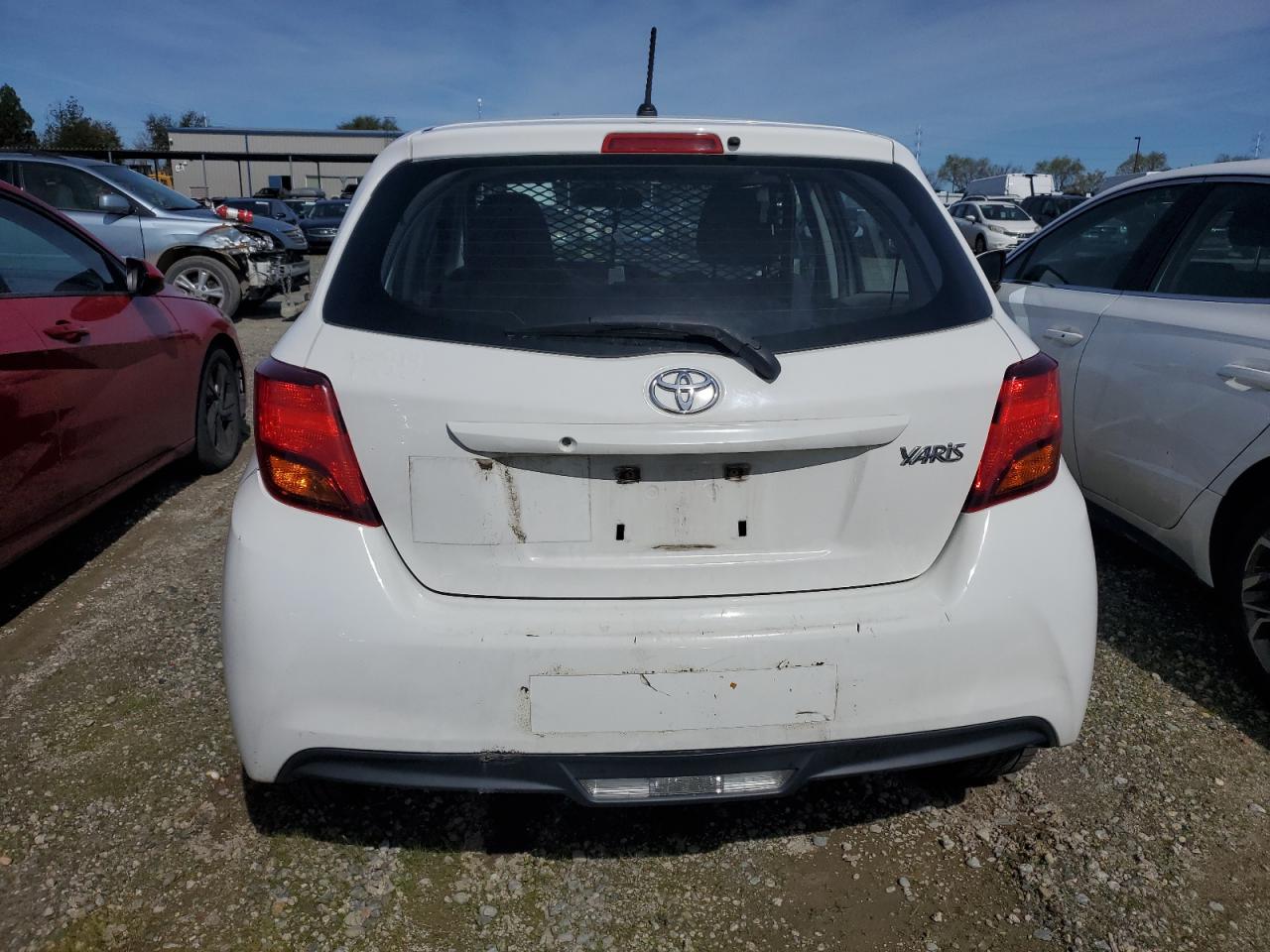 Photo 5 VIN: VNKKTUD39FA046481 - TOYOTA YARIS 