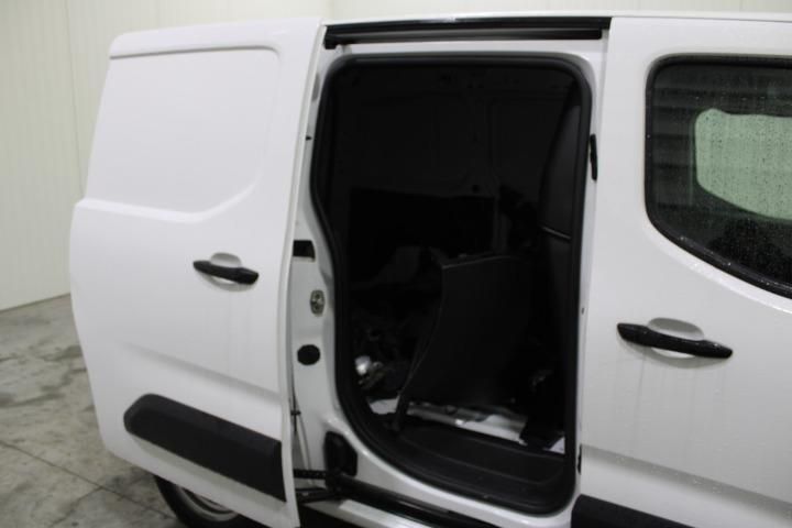 Photo 16 VIN: VR7EFYHYCKN575224 - CITROEN BERLINGO L1 