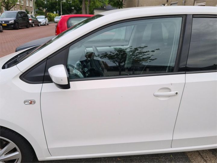 Photo 33 VIN: VSSZZZAAZGD323991 - SEAT MII 