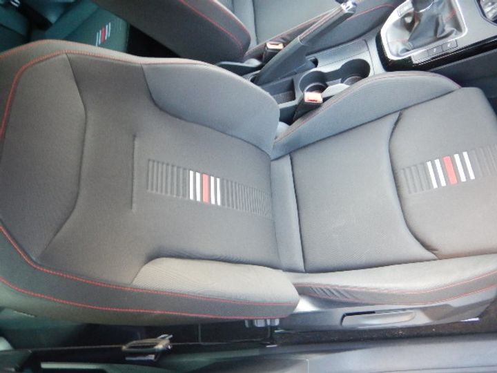 Photo 31 VIN: VSSZZZKJZJR085478 - SEAT ARONA 