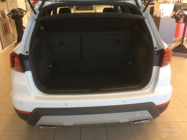 Photo 9 VIN: VSSZZZKJZMR039979 - SEAT ARONA SUV 