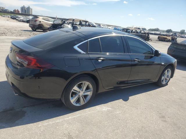 Photo 2 VIN: W04GL6SX0J1052463 - BUICK REGAL PREF 