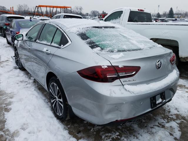 Photo 2 VIN: W04GL6SX0J1061079 - BUICK REGAL PREF 