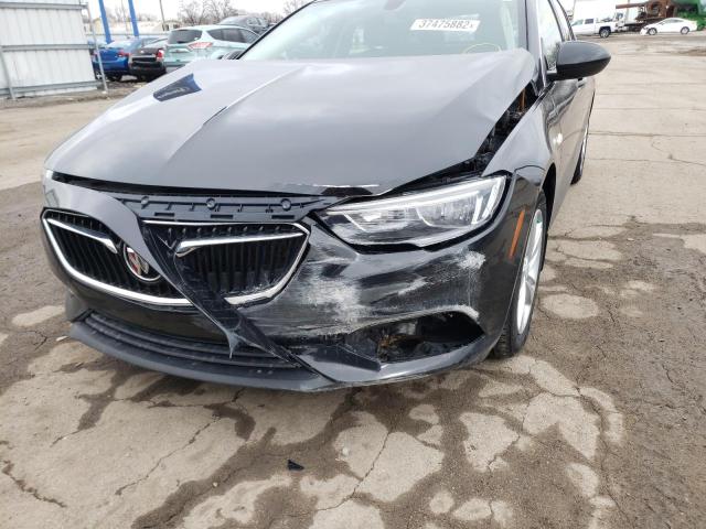 Photo 8 VIN: W04GL6SX0J1088458 - BUICK REGAL PREF 