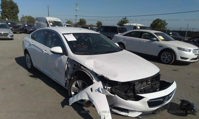 Photo 0 VIN: W04GL6SX1J1146917 - BUICK REGAL 