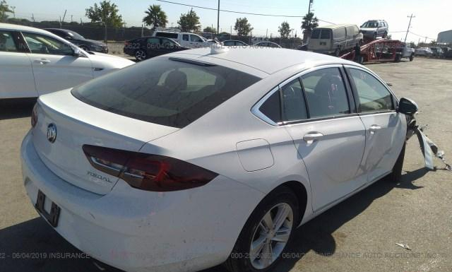 Photo 3 VIN: W04GL6SX1J1146917 - BUICK REGAL 