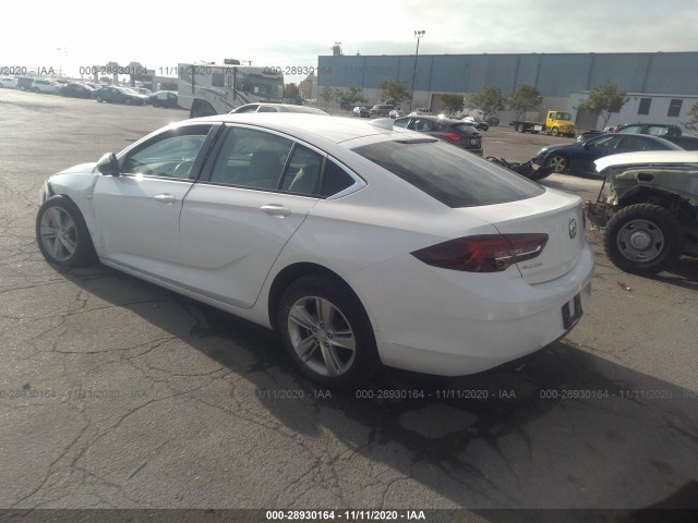 Photo 2 VIN: W04GL6SX1J1148103 - BUICK REGAL SPORTBACK 