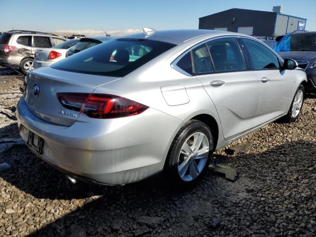 Photo 2 VIN: W04GL6SX3J1115460 - BUICK REGAL PREF 