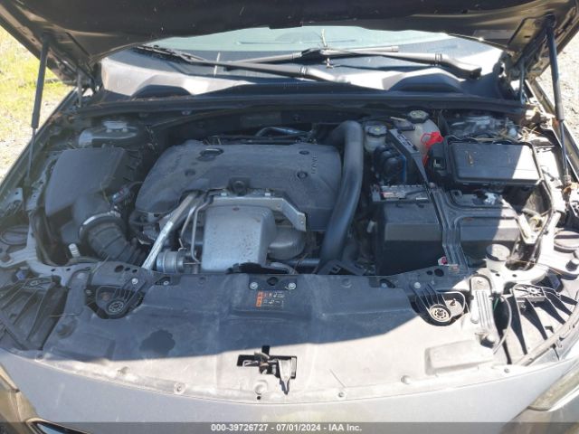 Photo 9 VIN: W04GL6SX4J1120277 - BUICK REGAL 