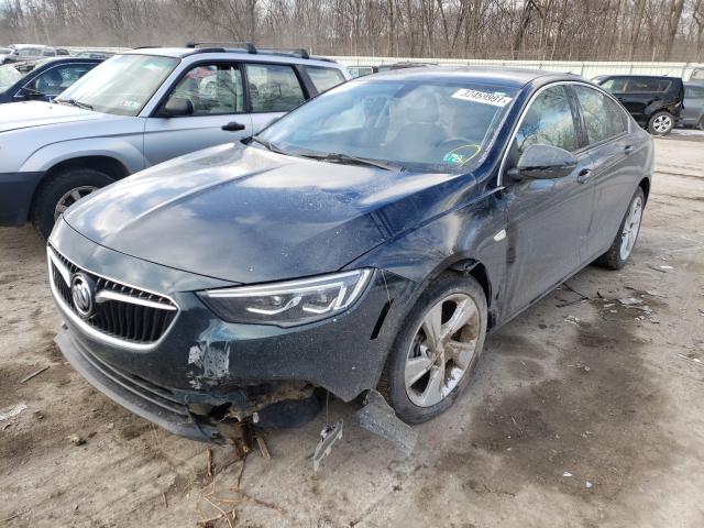 Photo 1 VIN: W04GL6SX6J1095981 - BUICK REGAL PREF 